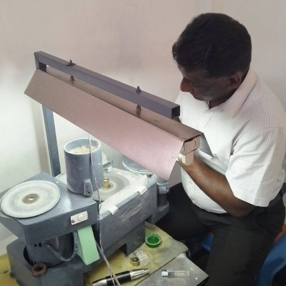 Ceylon gem cutter lapidary in Colombo